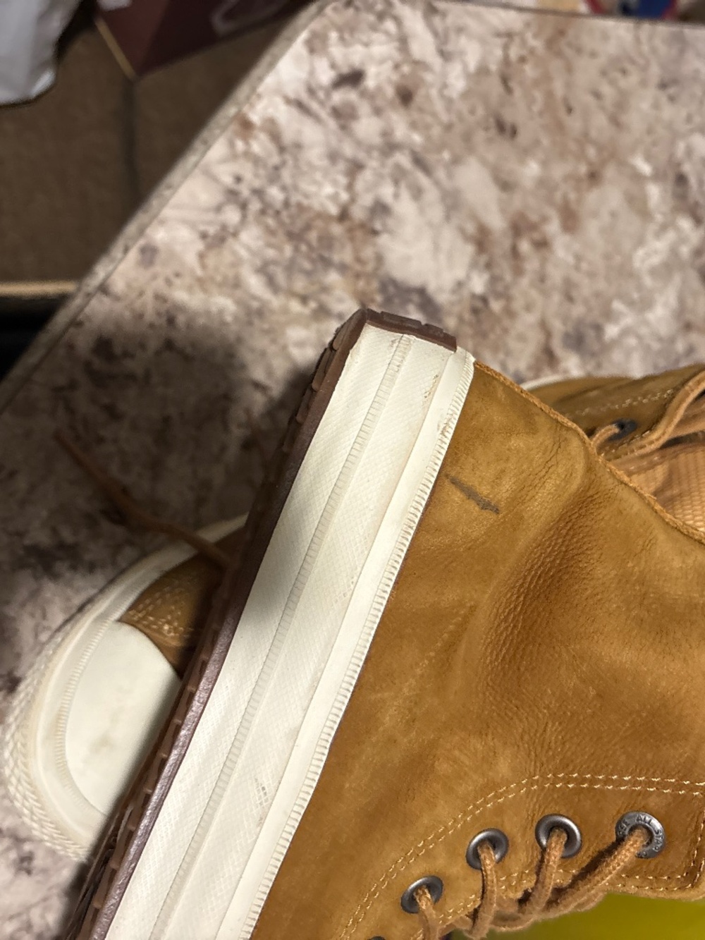 Converse - Picture 2 of 4